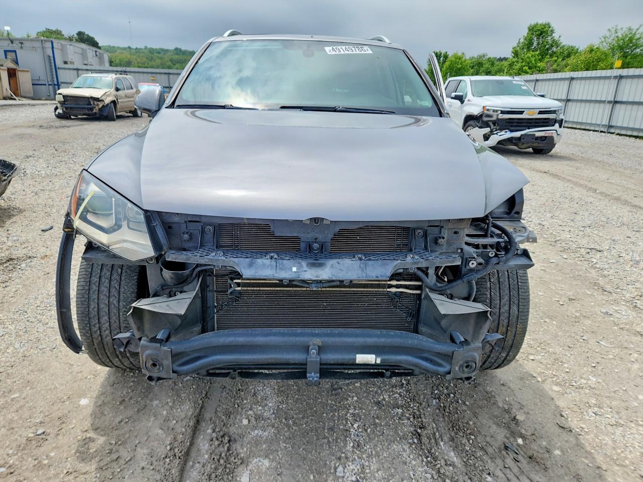 2011 VOLKSWAGEN TOUAREG