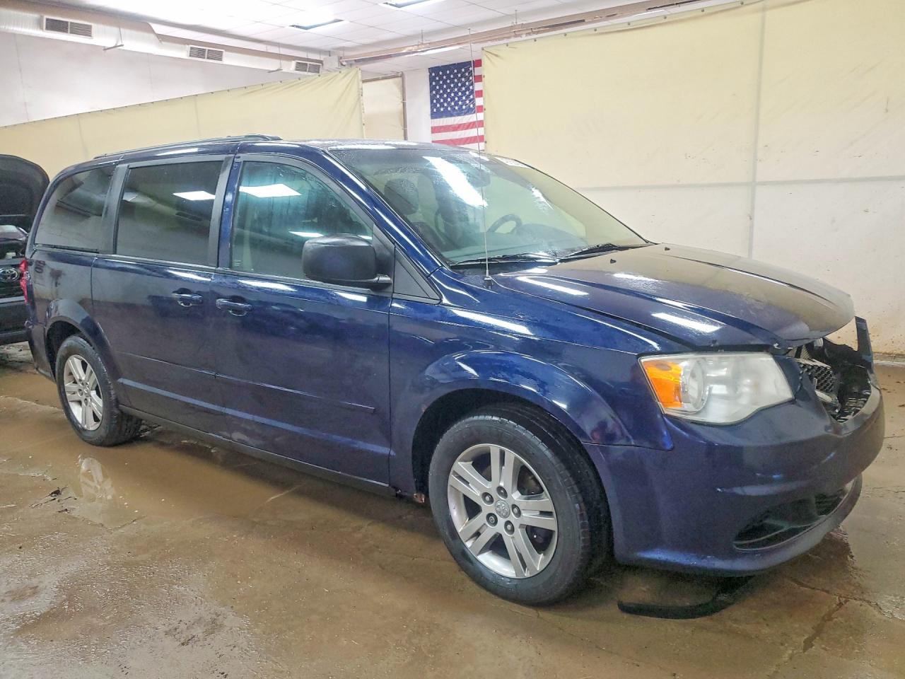 2013 DODGE CARAVAN