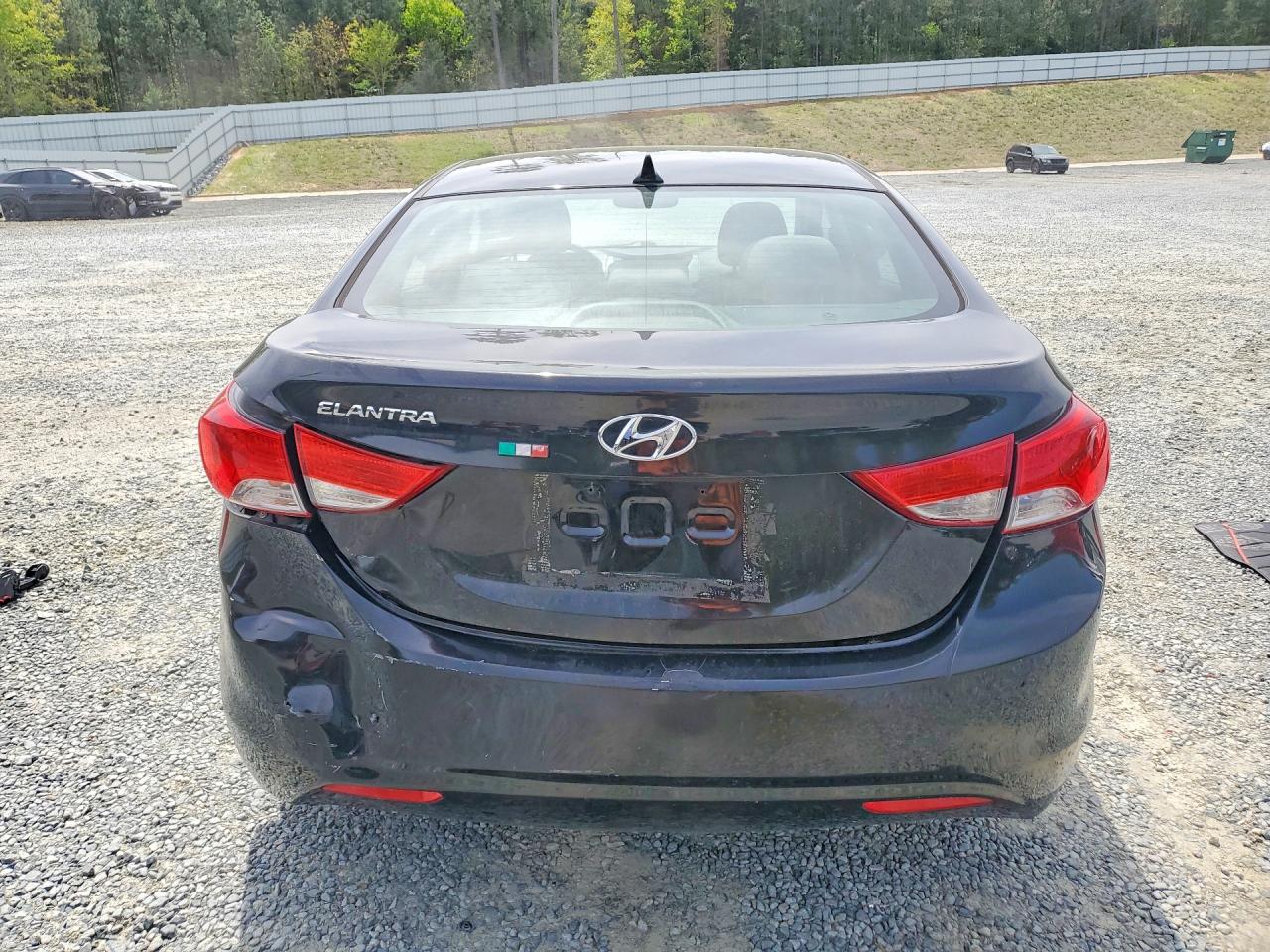 2013 HYUNDAI ELANTRA