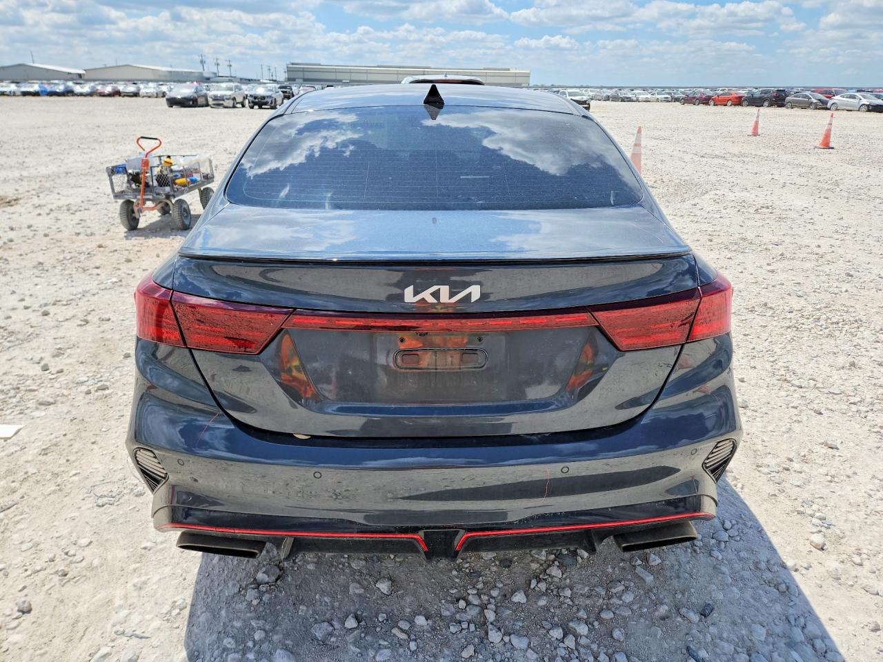 2023 KIA FORTE