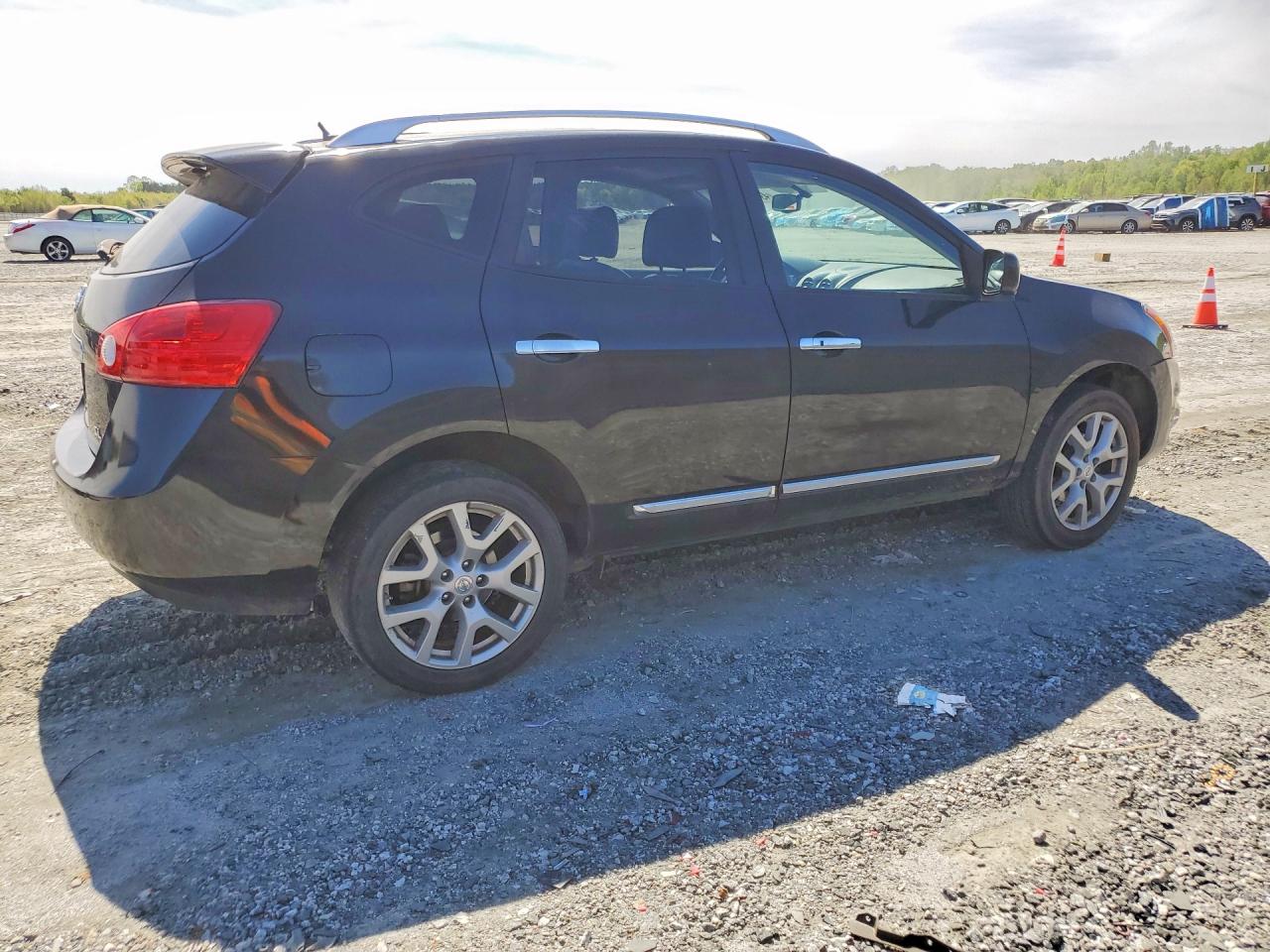 2013 NISSAN ROGUE