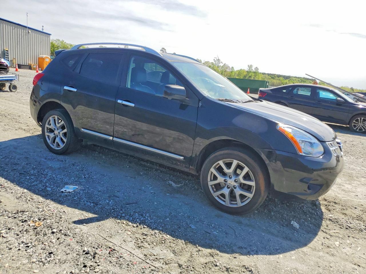 2013 NISSAN ROGUE
