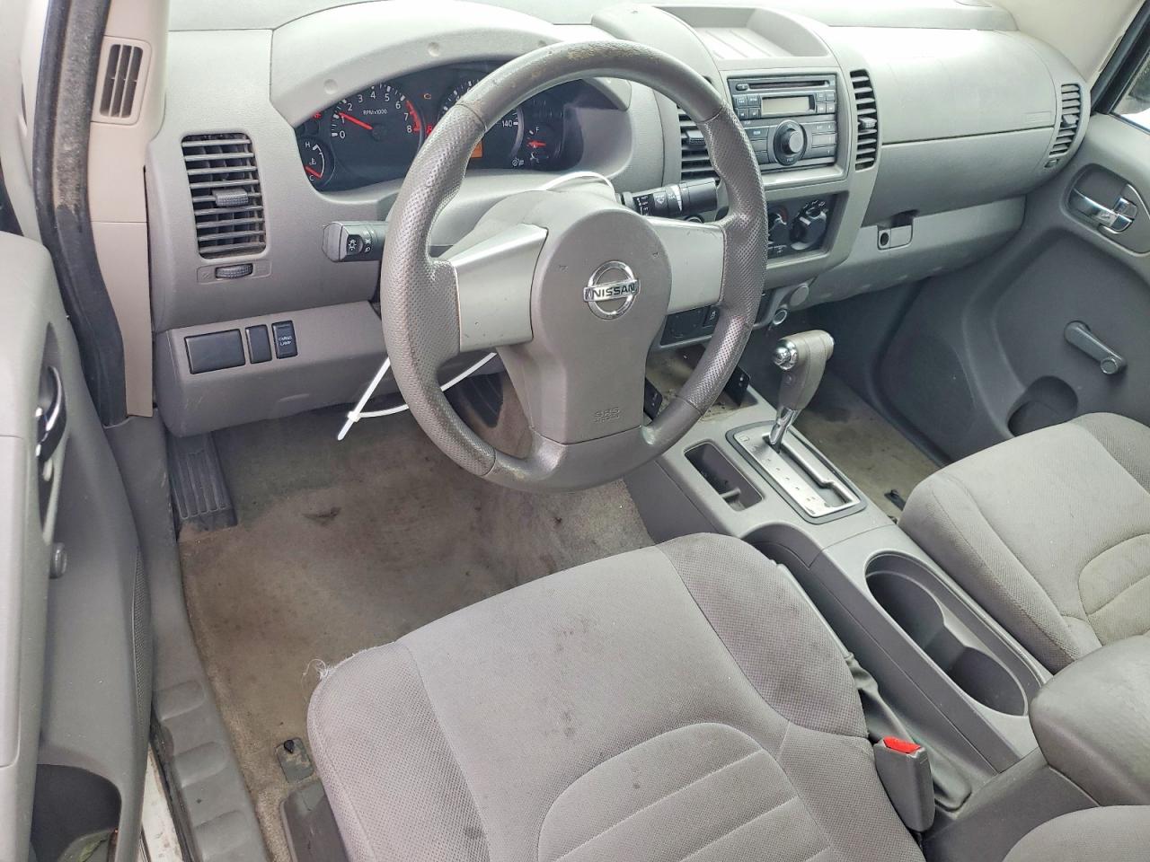 2013 NISSAN FRONTIER