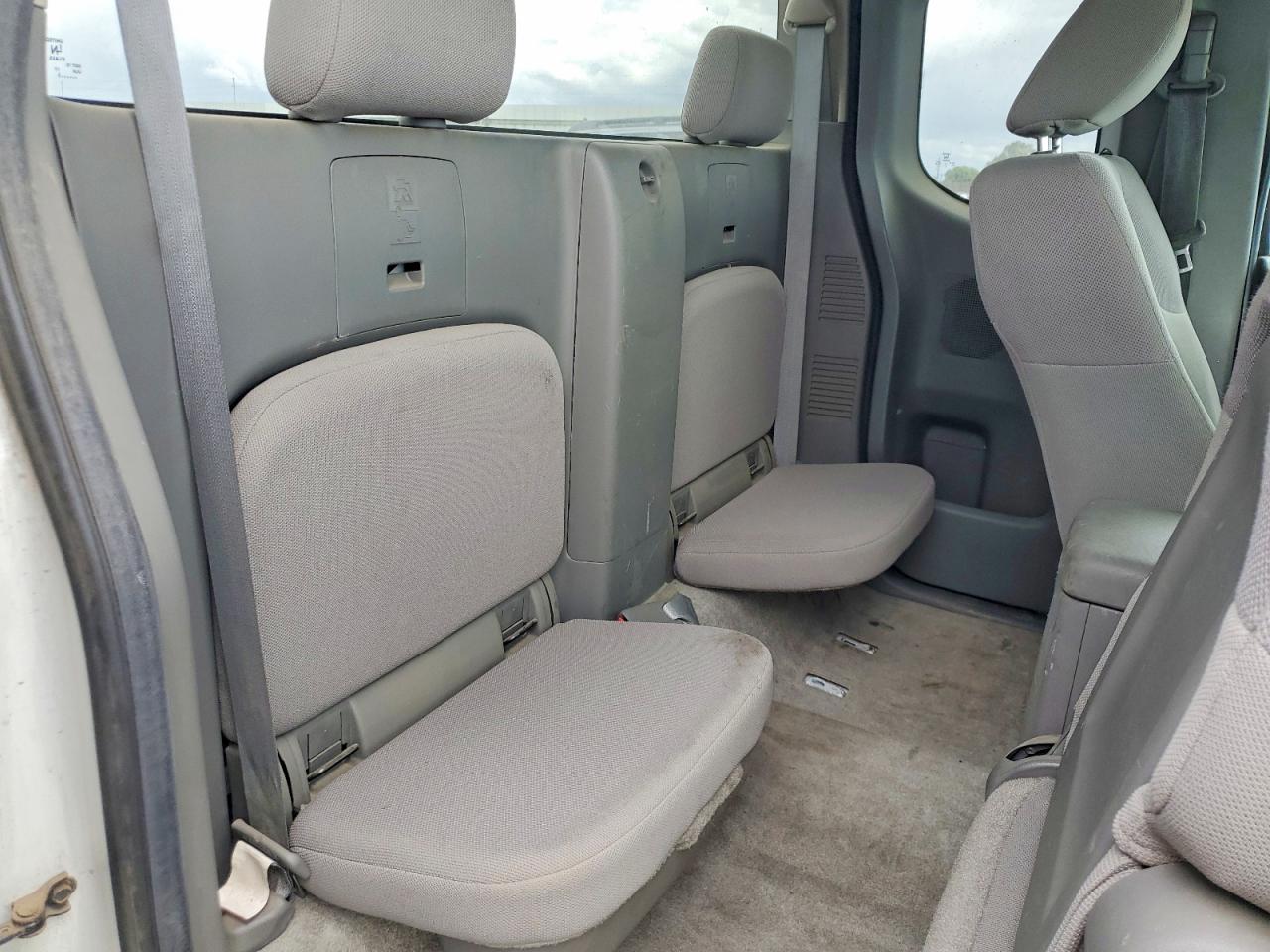 2013 NISSAN FRONTIER