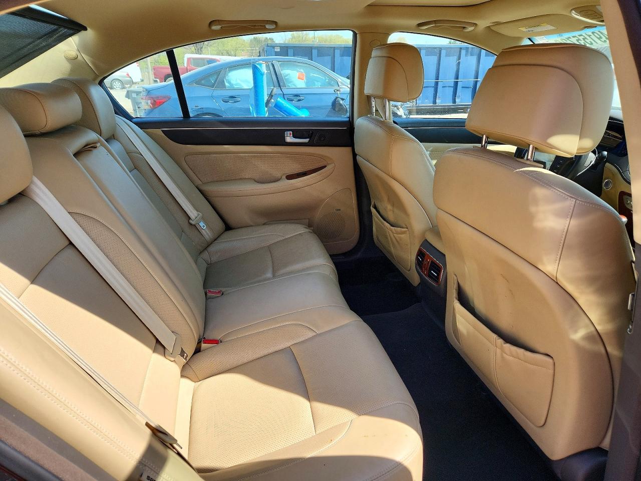 2014 HYUNDAI GENESIS
