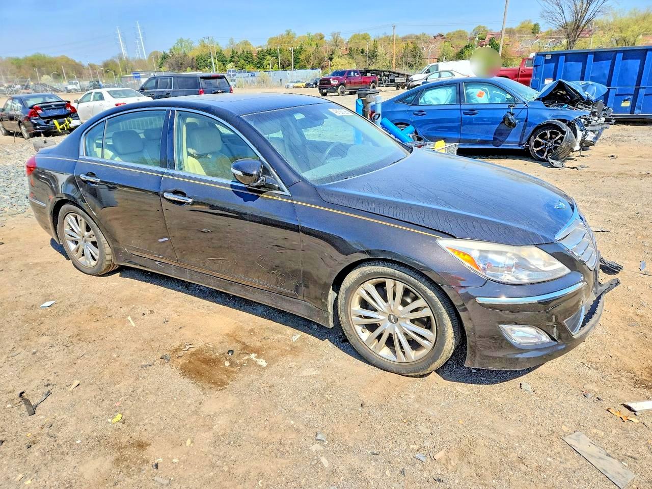 2014 HYUNDAI GENESIS