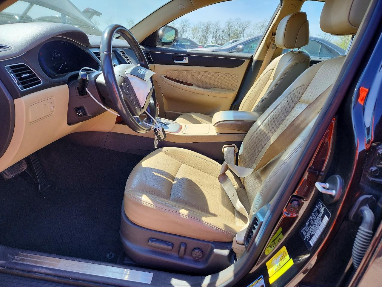 2014 HYUNDAI GENESIS