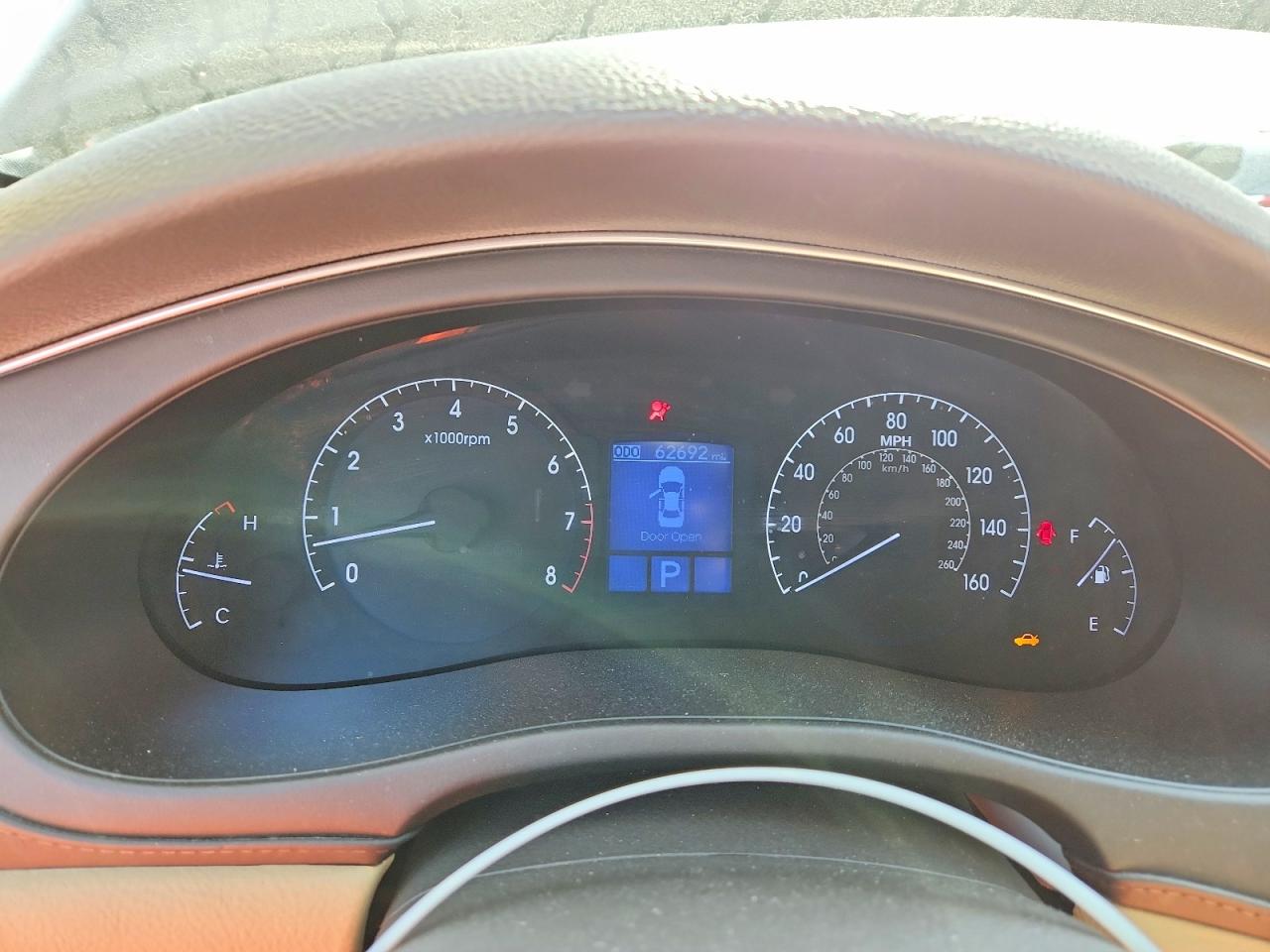 2014 HYUNDAI GENESIS