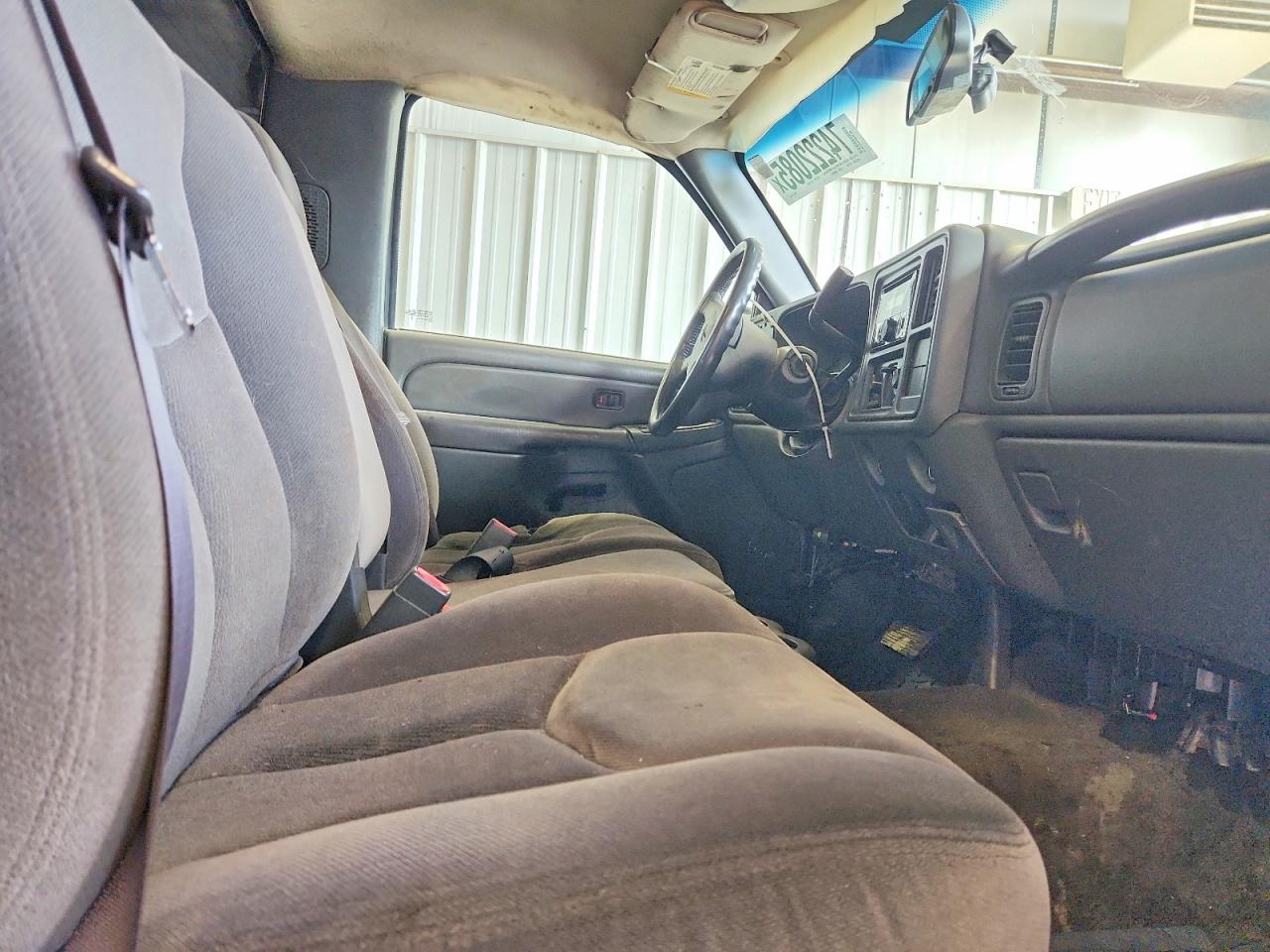 2004 GMC SIERRA