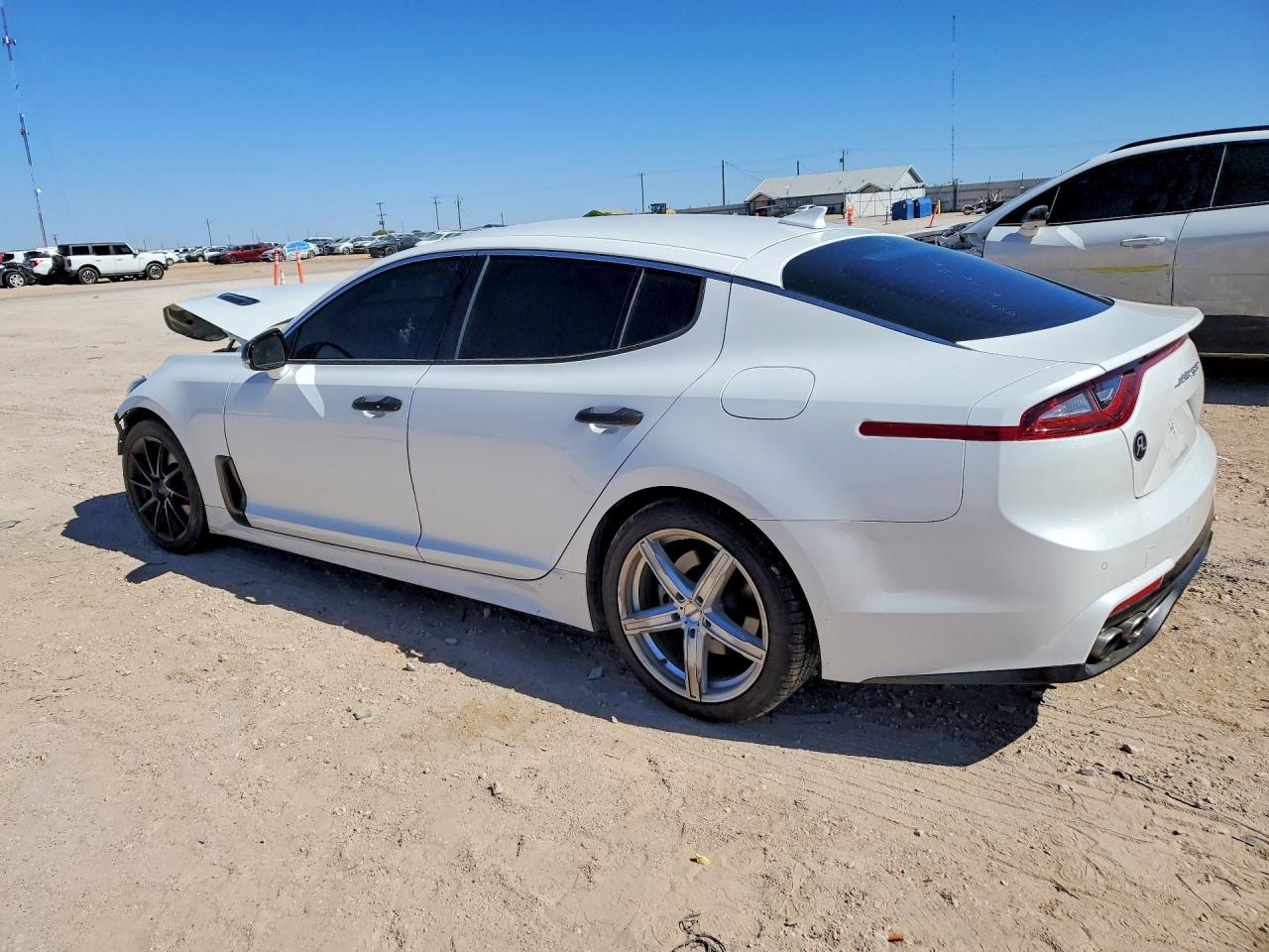 2019 KIA STINGER