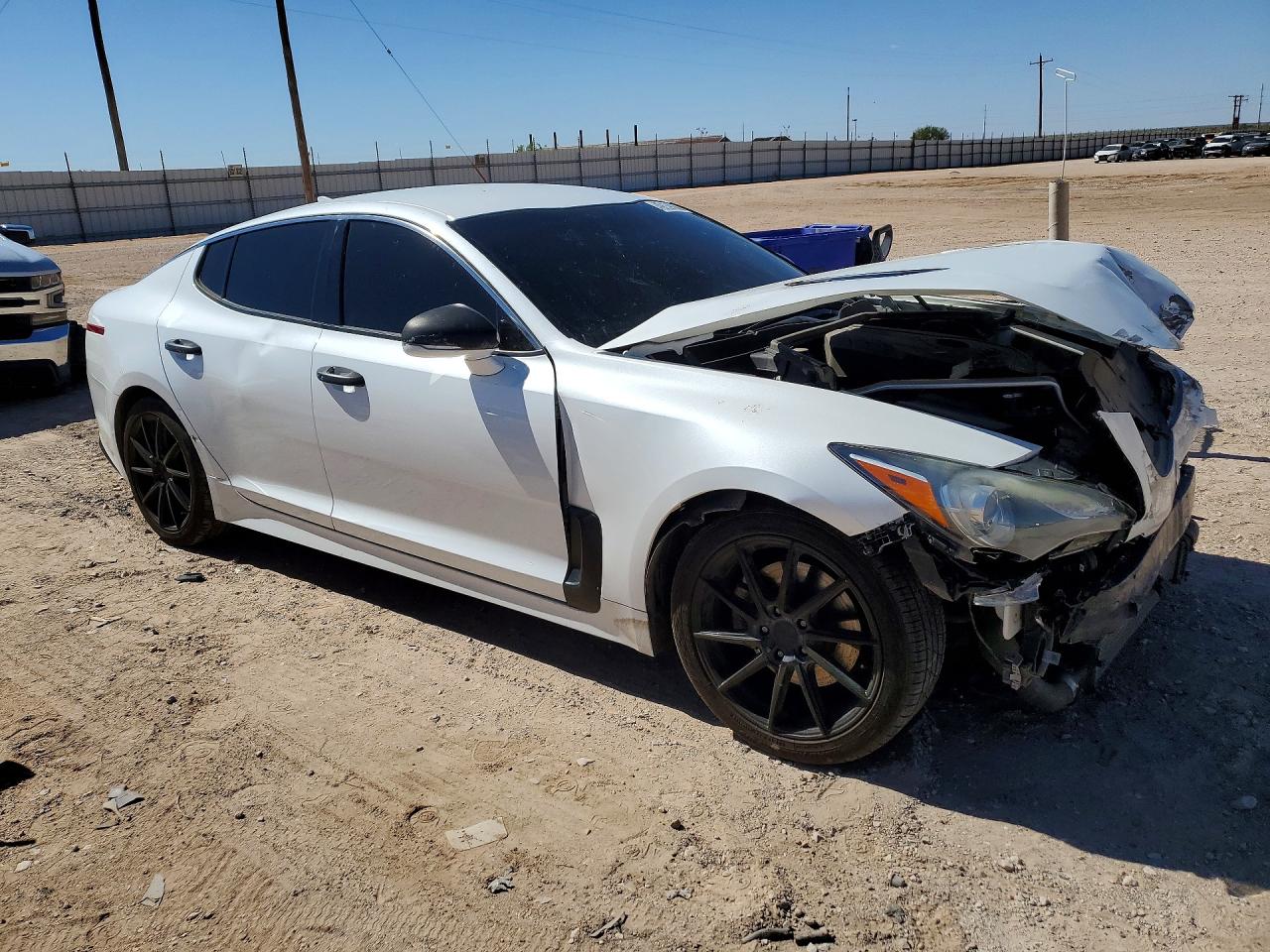 2019 KIA STINGER