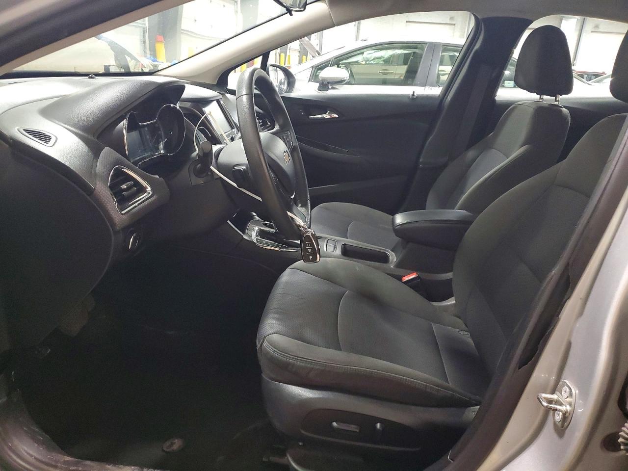 2017 CHEVROLET CRUZE