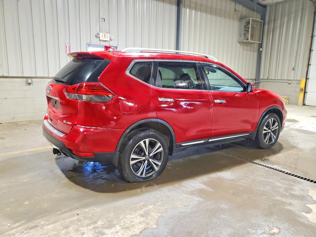 2017 NISSAN ROGUE