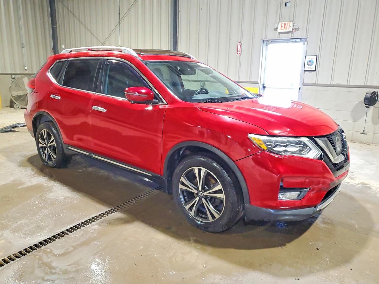 2017 NISSAN ROGUE