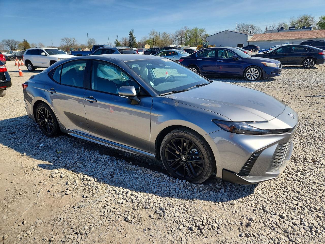 2025 TOYOTA CAMRY