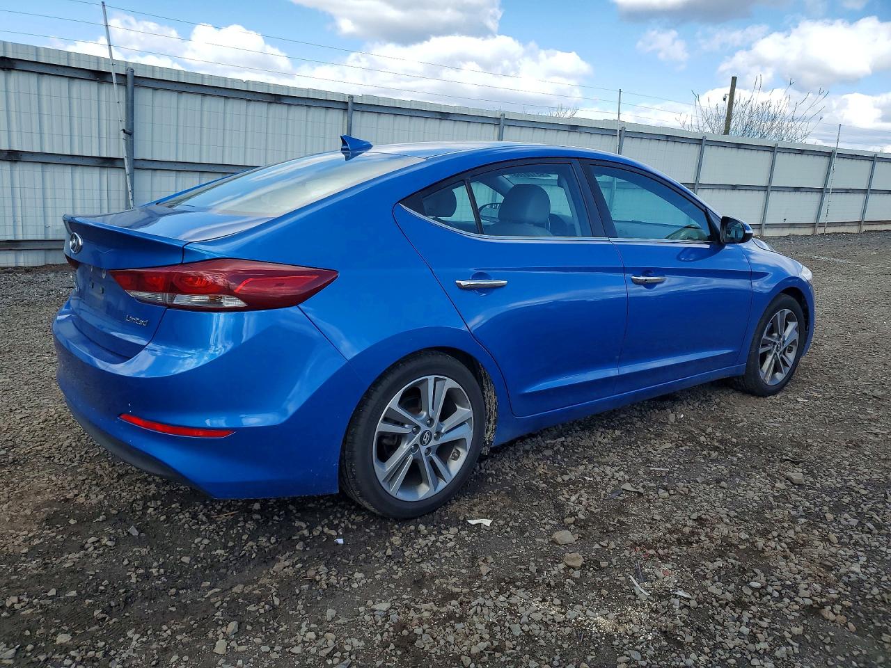 2017 HYUNDAI ELANTRA