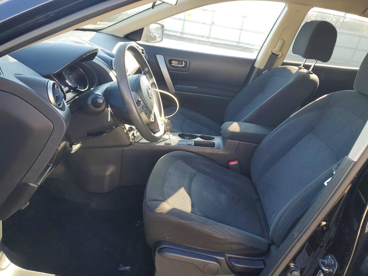 2014 NISSAN ROGUE