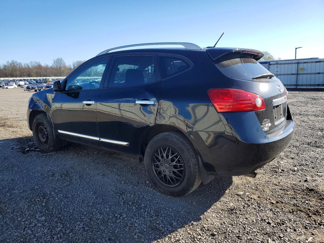 2014 NISSAN ROGUE