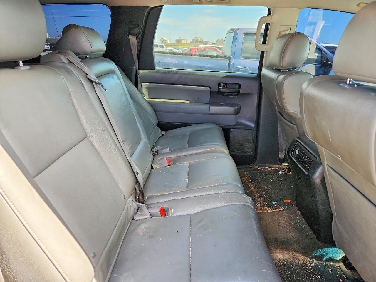 2013 TOYOTA SEQUOIA