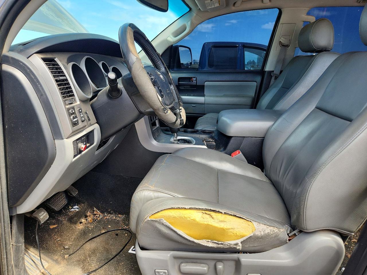 2013 TOYOTA SEQUOIA