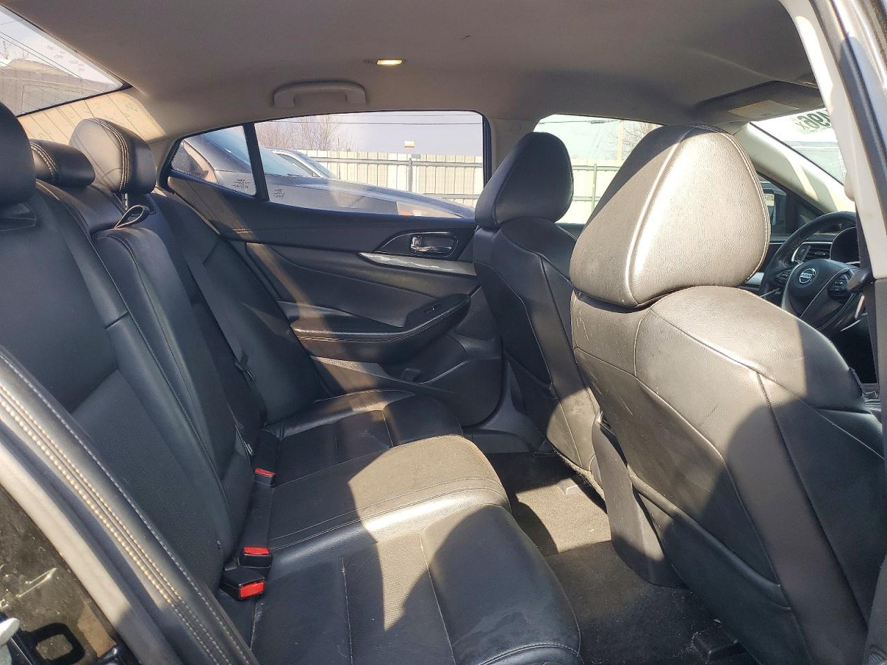 2017 NISSAN MAXIMA