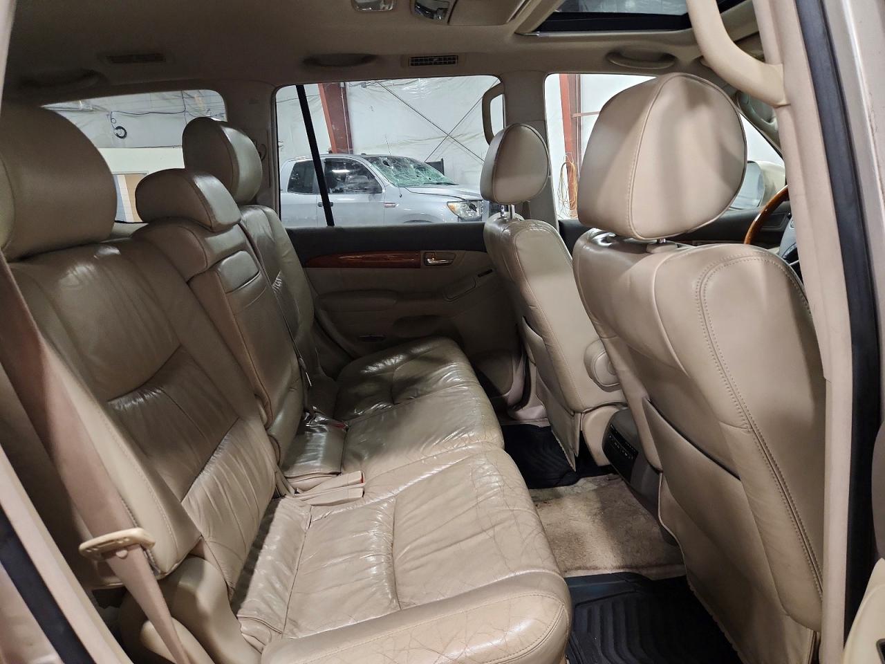 2003 LEXUS GX