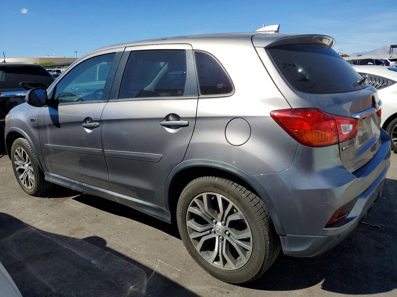 2018 MITSUBISHI OUTLANDER