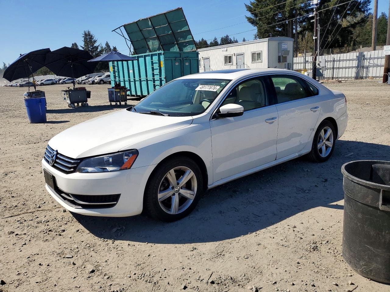 2013 VOLKSWAGEN PASSAT