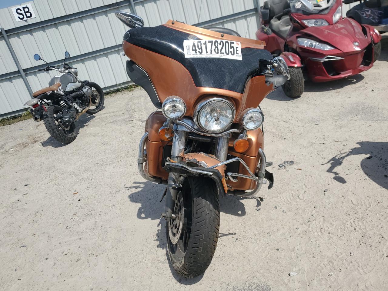 2008 HARLEY-DAVIDSON FLHTCUI 10