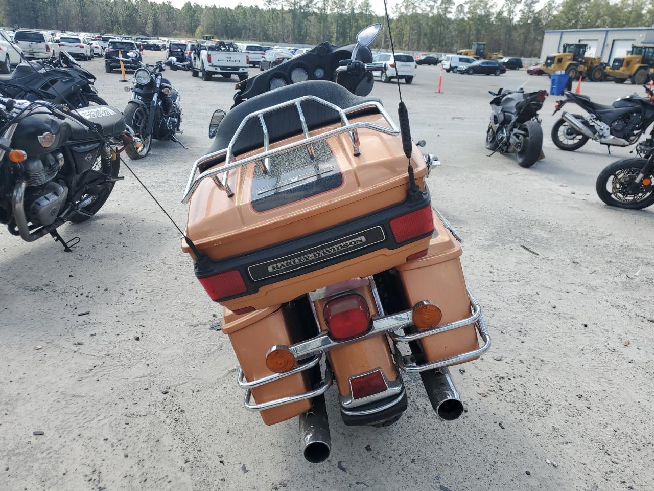 2008 HARLEY-DAVIDSON FLHTCUI 10