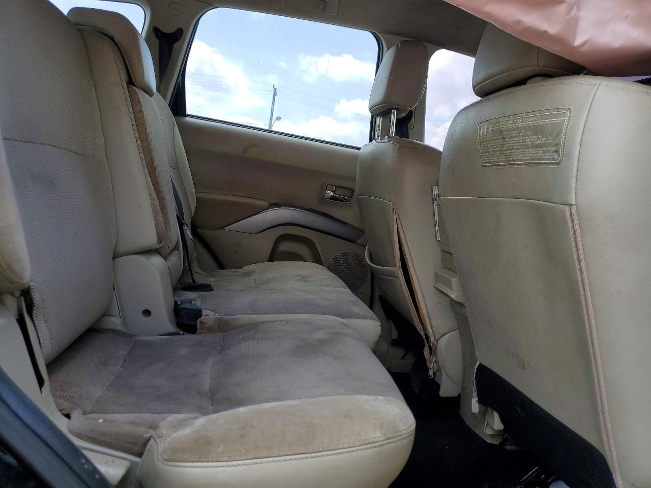 2012 MITSUBISHI OUTLANDER