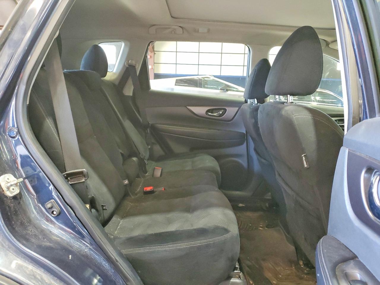 2016 NISSAN ROGUE