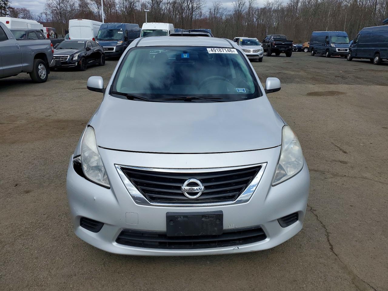 2013 NISSAN VERSA