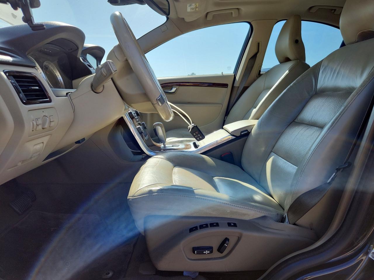 2012 VOLVO S80