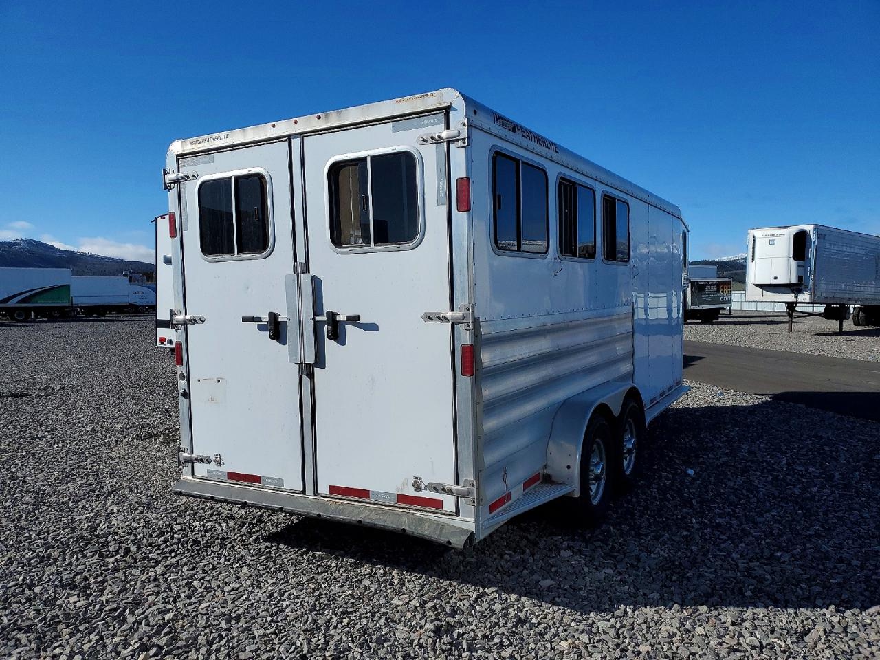 2015 FEATHRLITE UTILITY