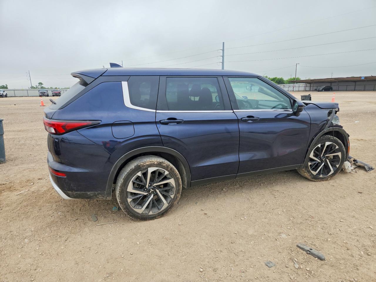 2023 MITSUBISHI OUTLANDER