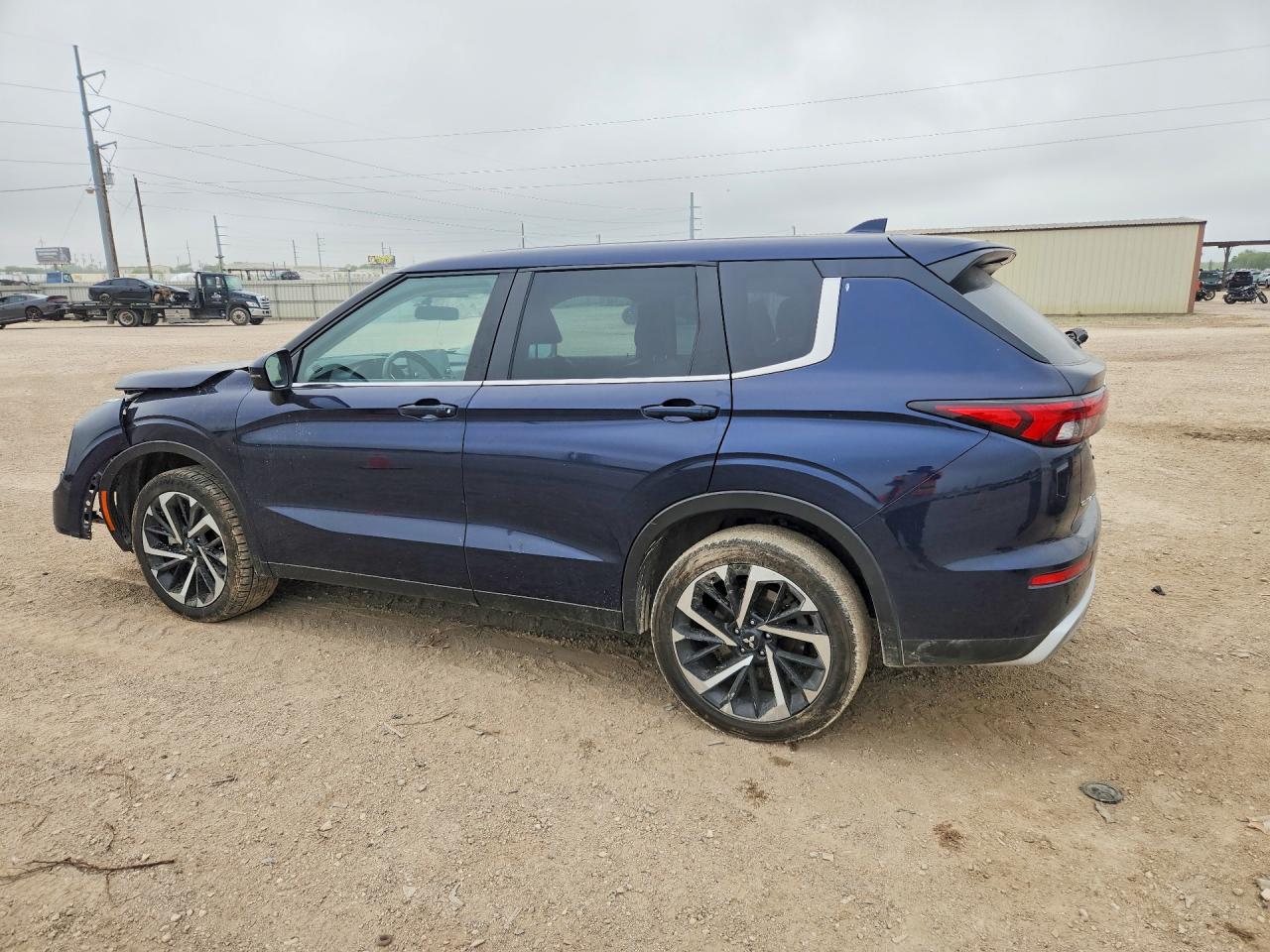 2023 MITSUBISHI OUTLANDER
