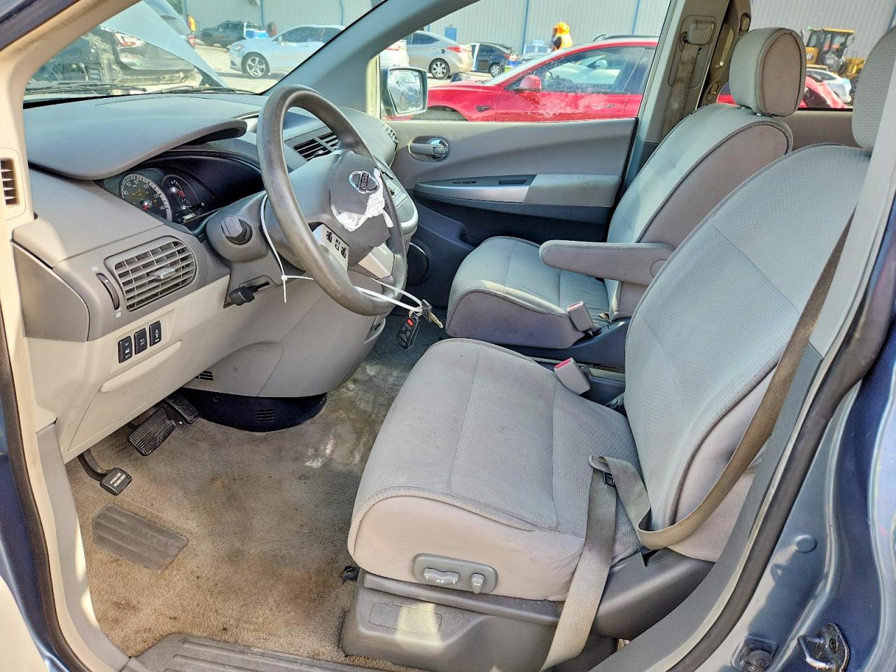 2008 NISSAN QUEST