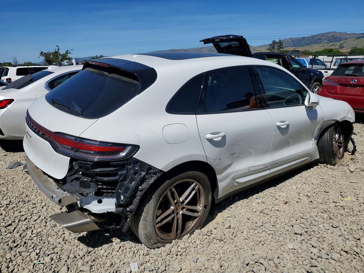 2023 PORSCHE MACAN