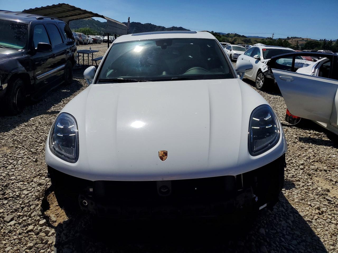 2023 PORSCHE MACAN