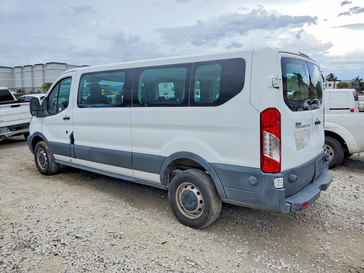 2015 FORD TRANSIT