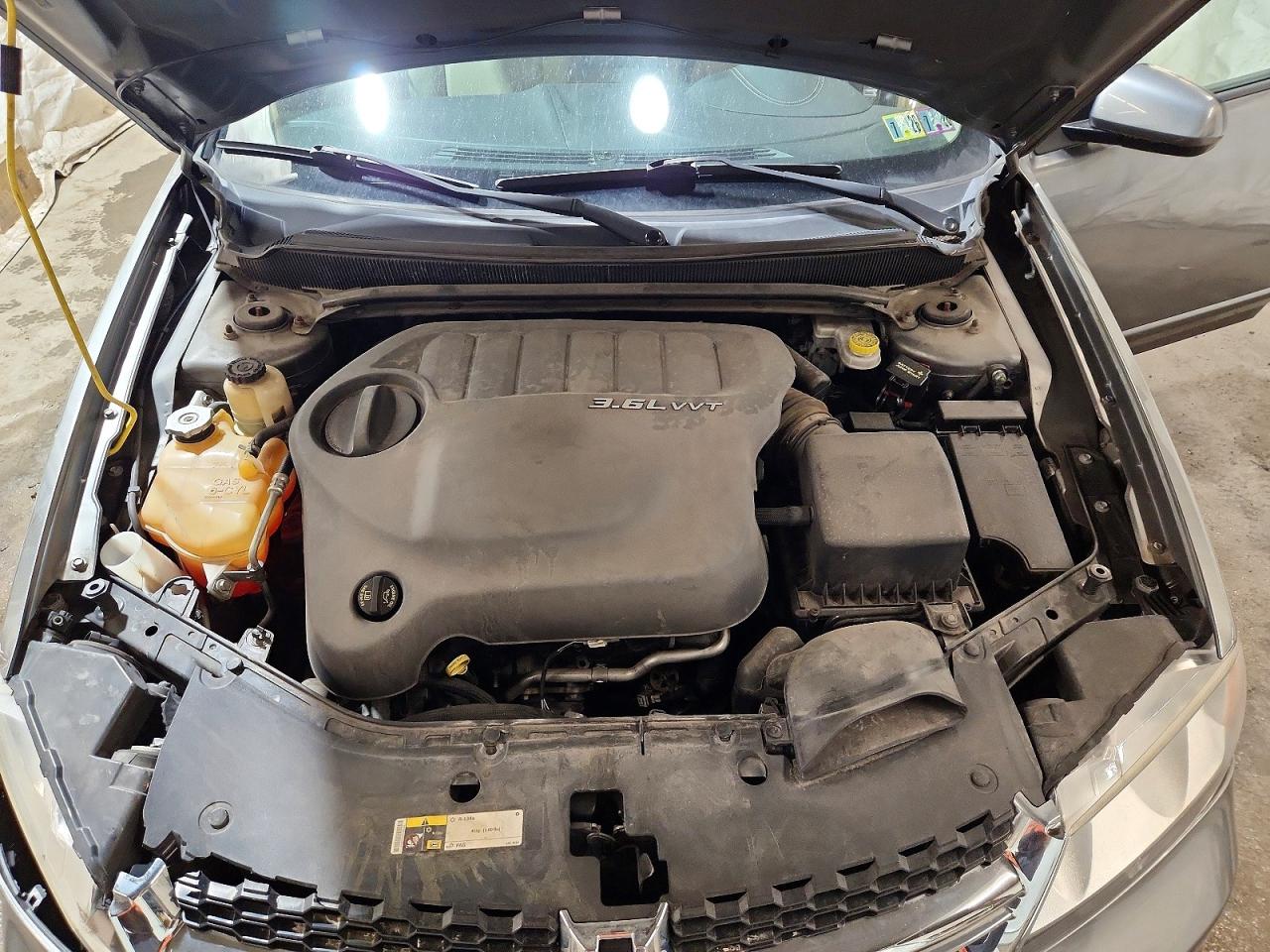 2013 DODGE AVENGER
