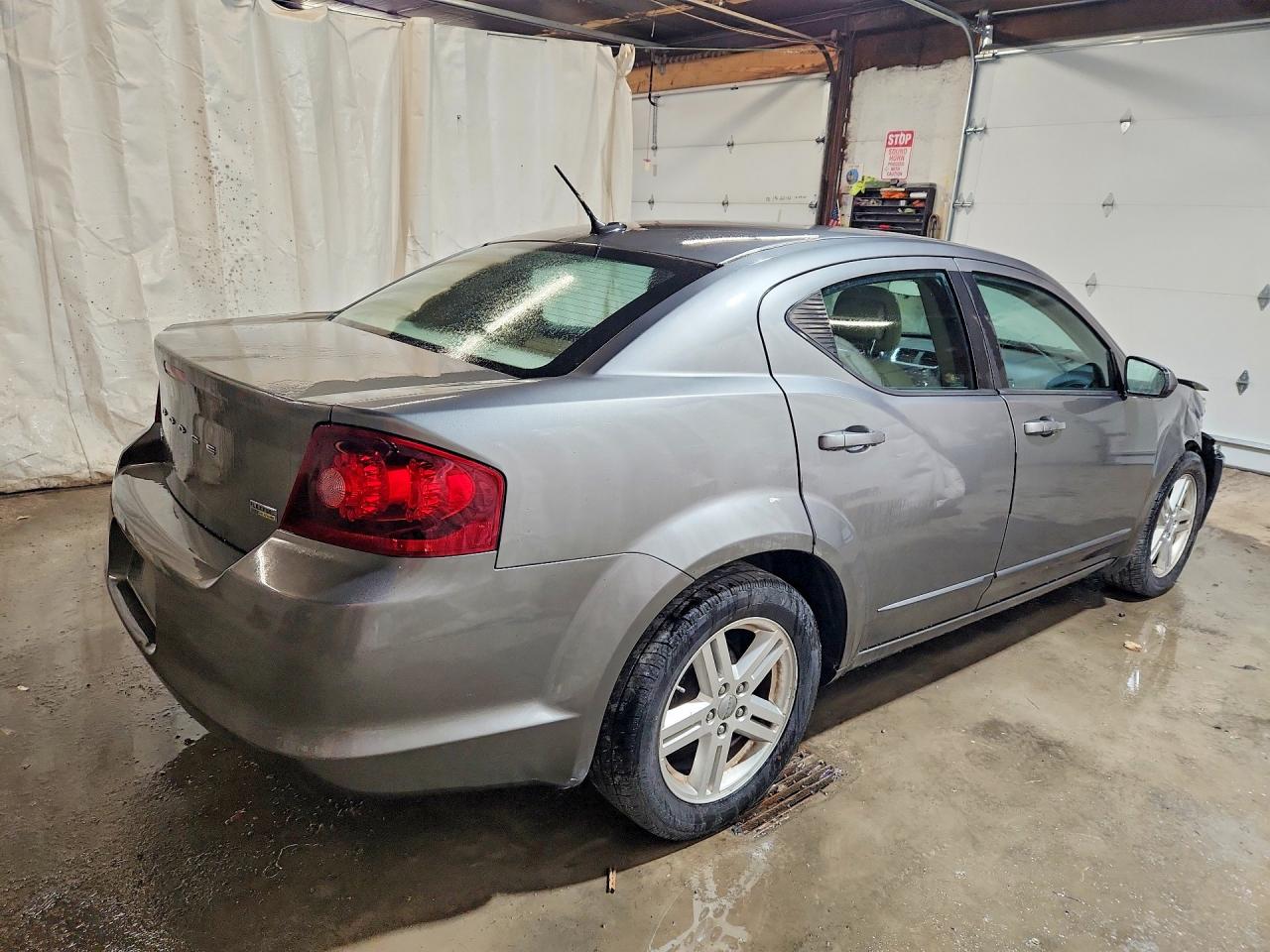 2013 DODGE AVENGER