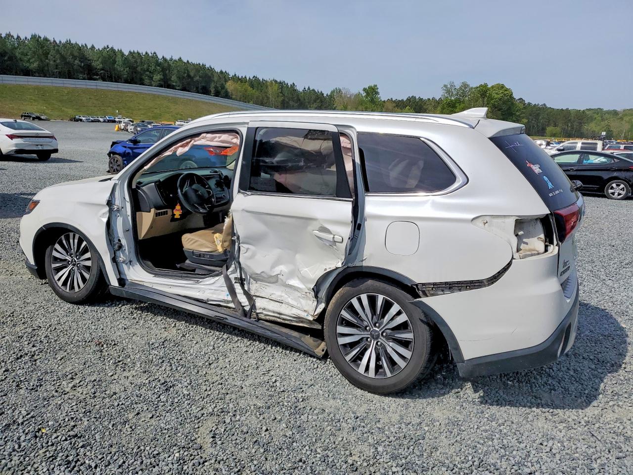 2019 MITSUBISHI OUTLANDER