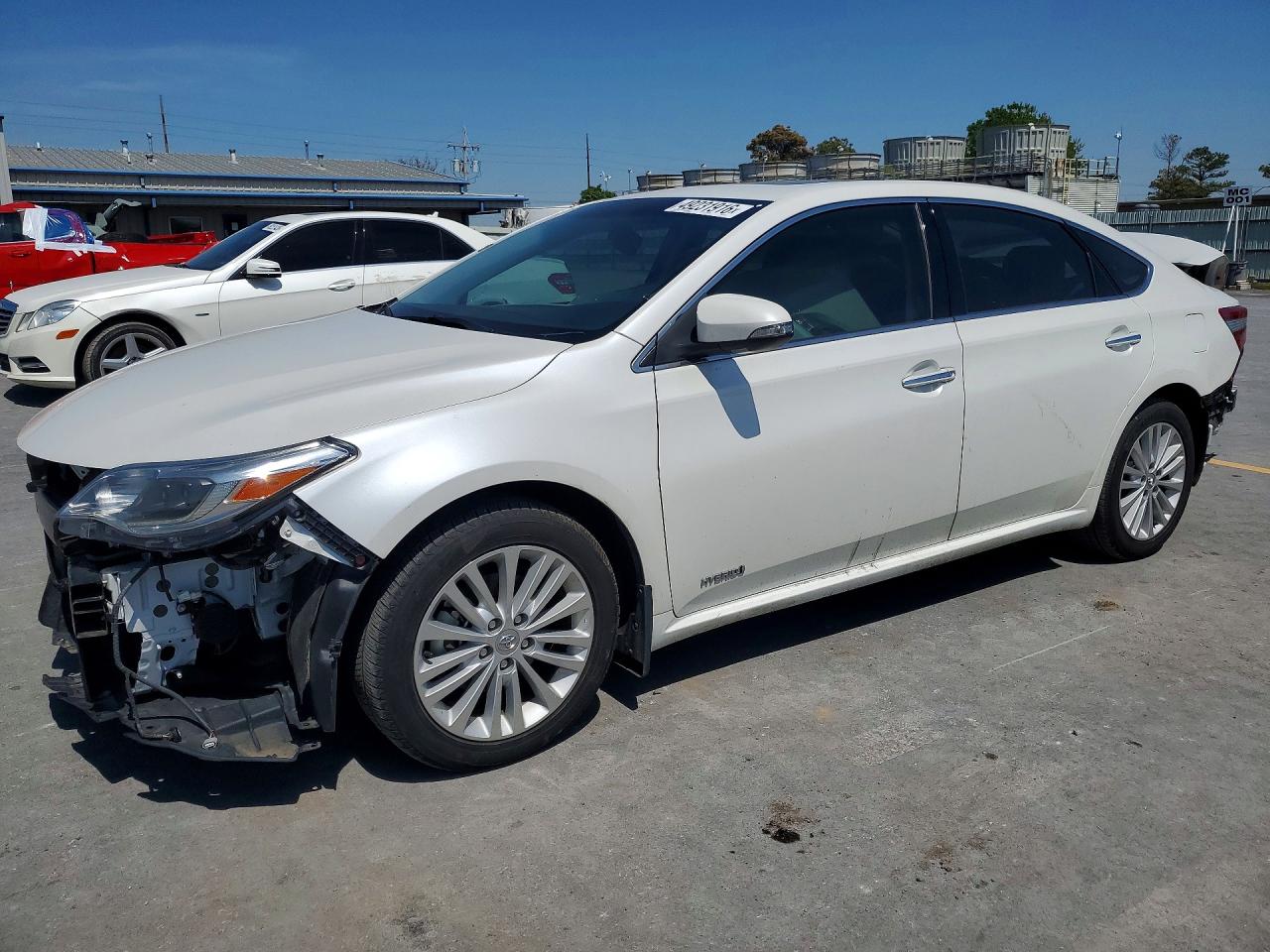 2013 TOYOTA AVALON