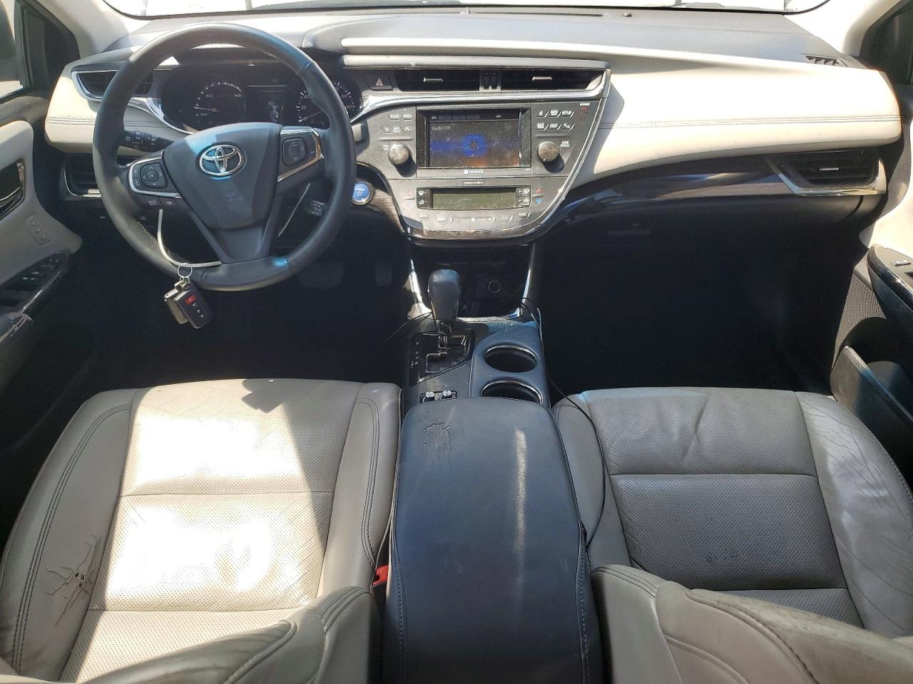 2013 TOYOTA AVALON