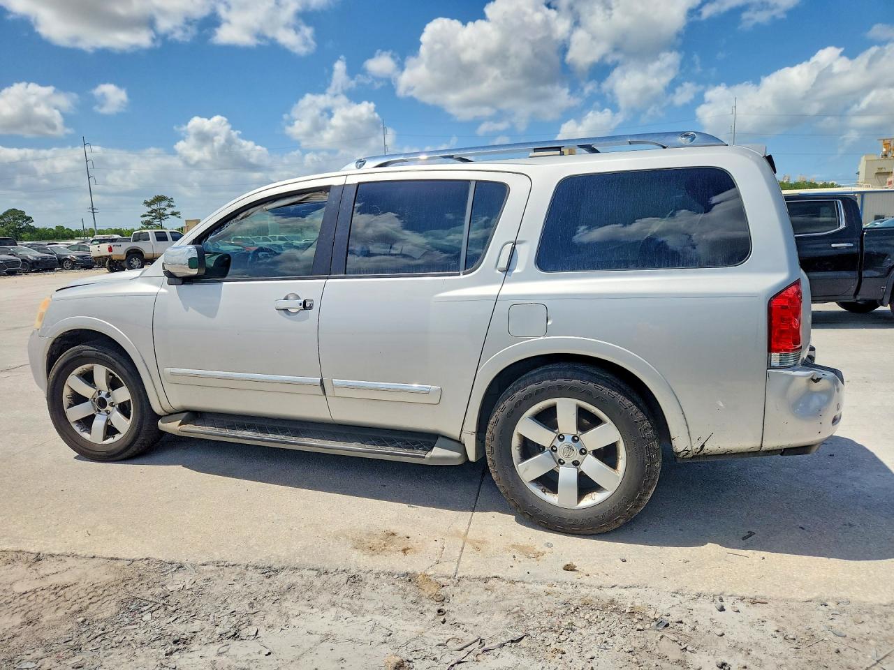 2012 NISSAN ARMADA