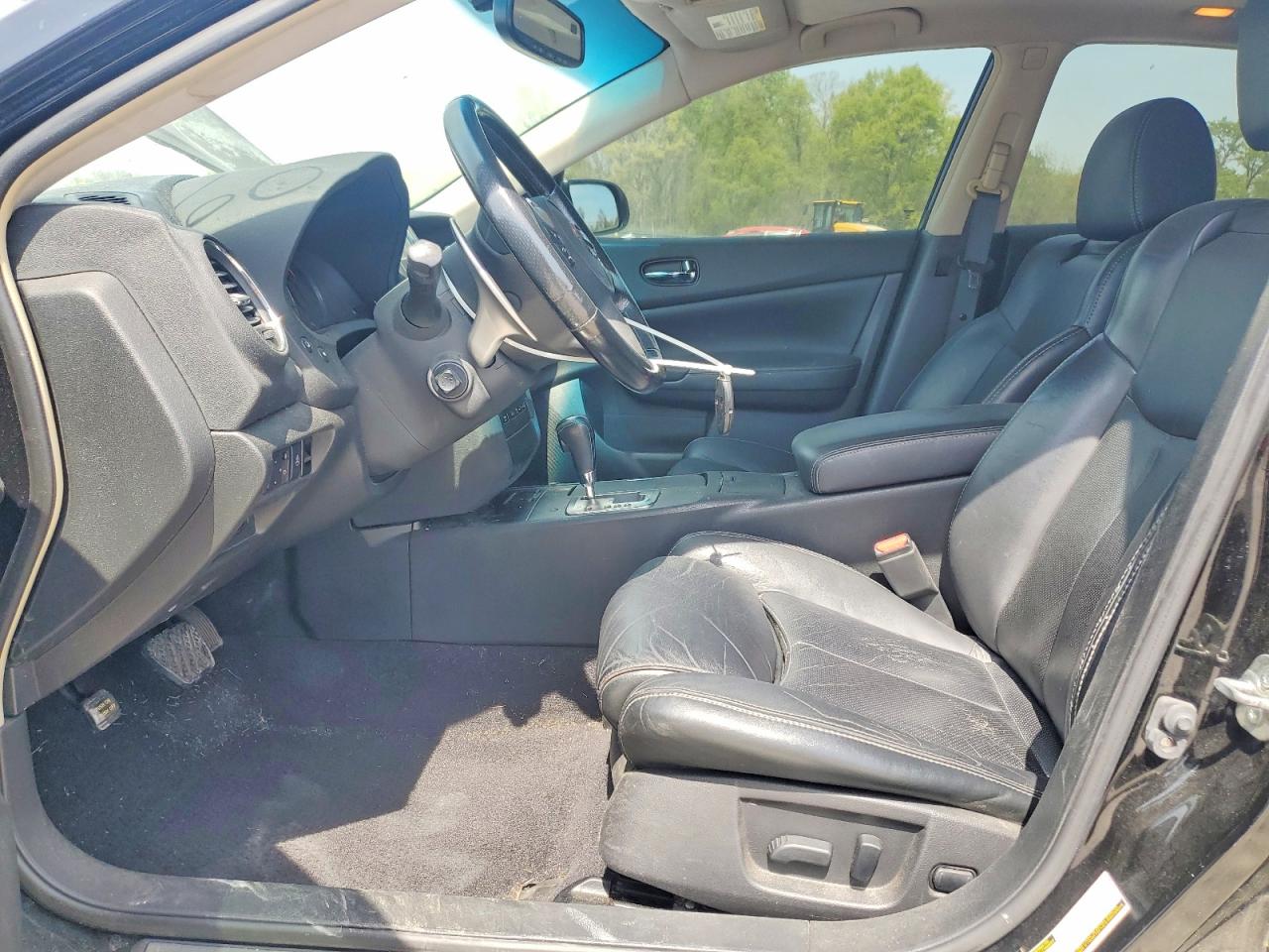 2011 NISSAN MAXIMA