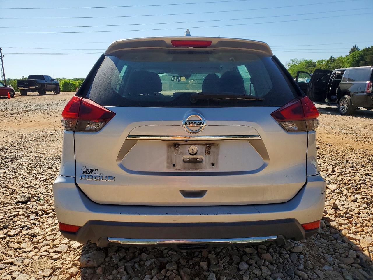 2019 NISSAN ROGUE