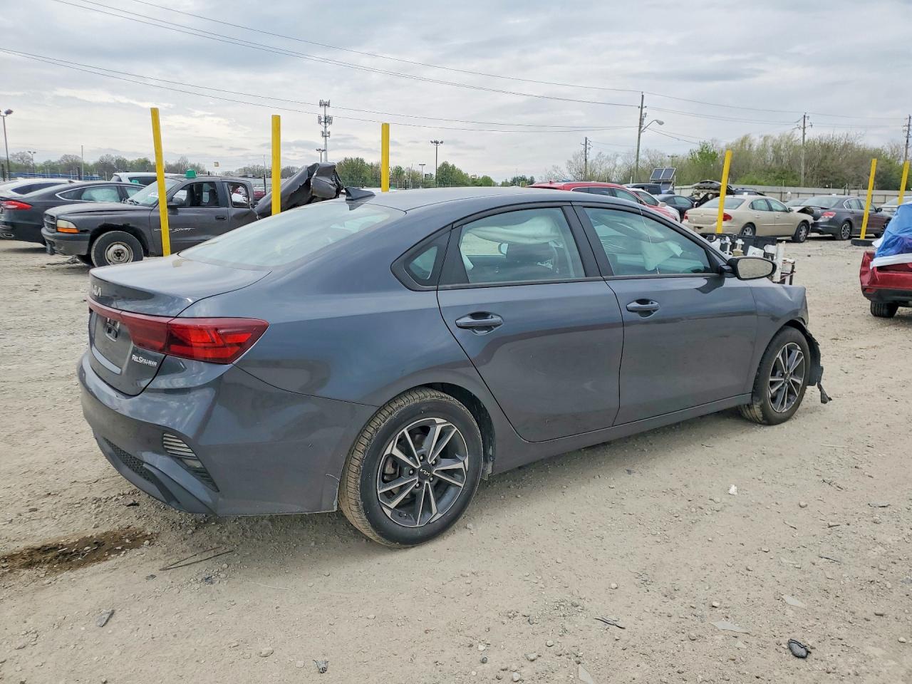 2023 KIA FORTE